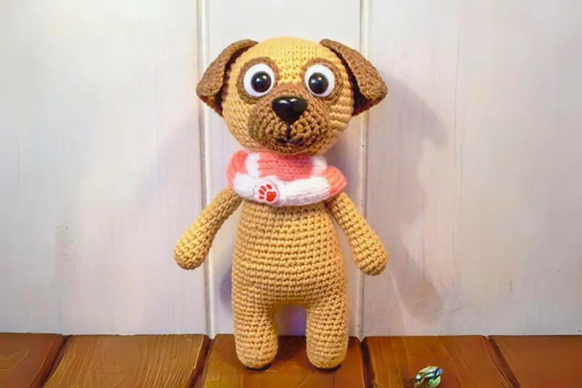 amigurumi pug pequeno