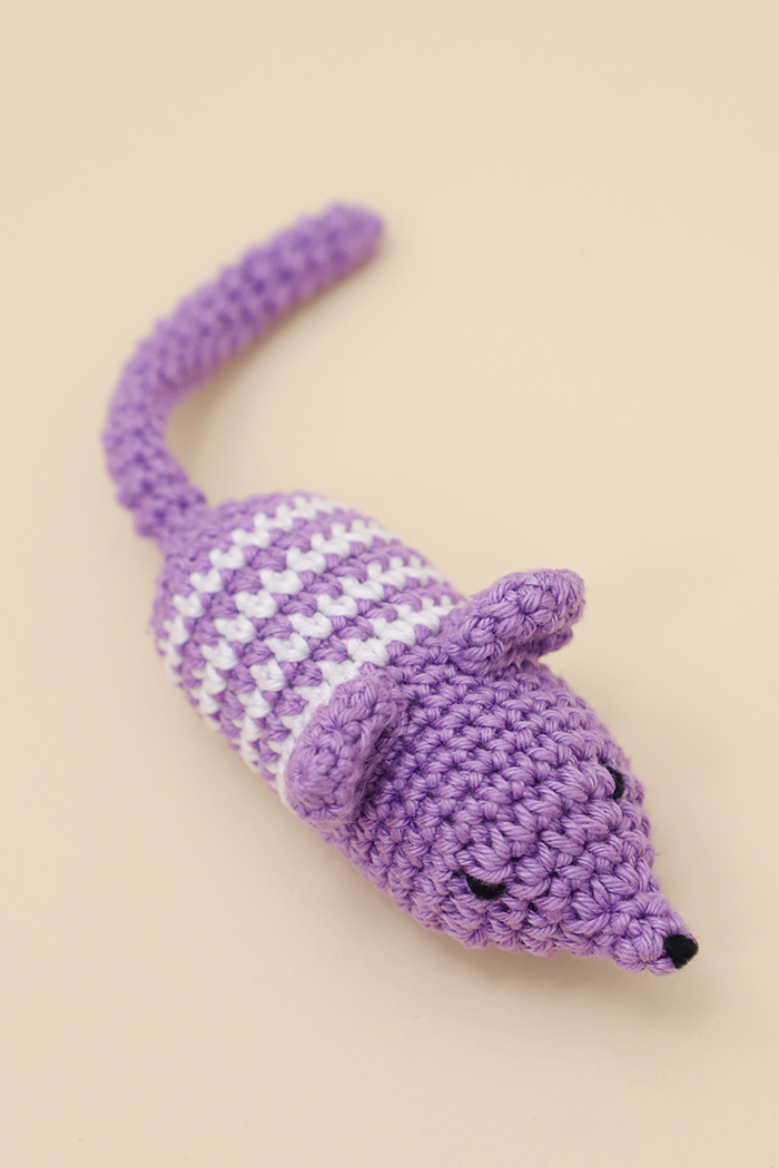 rato amigurumi passo a passo
