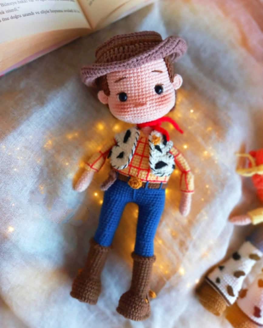 boneco de lã toy story